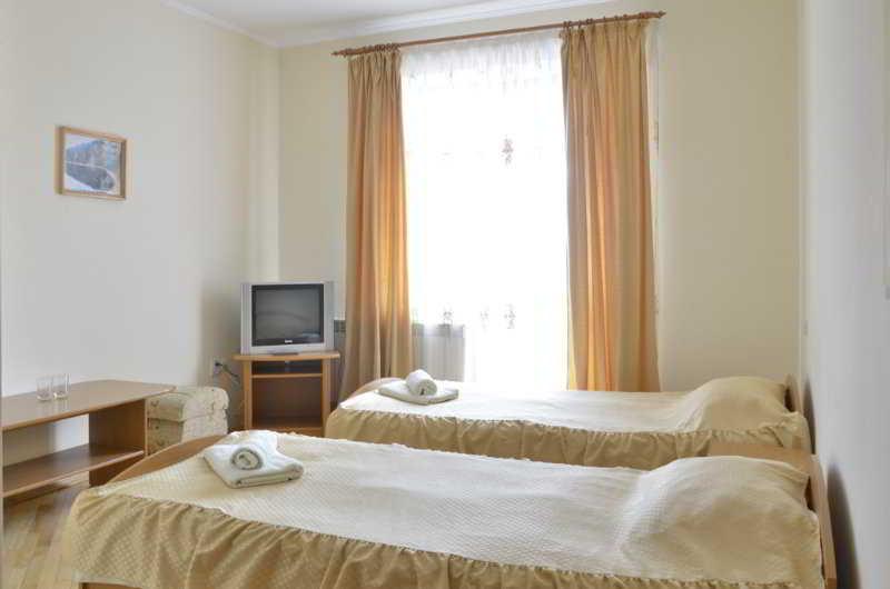 Guest house Kmeller 3*