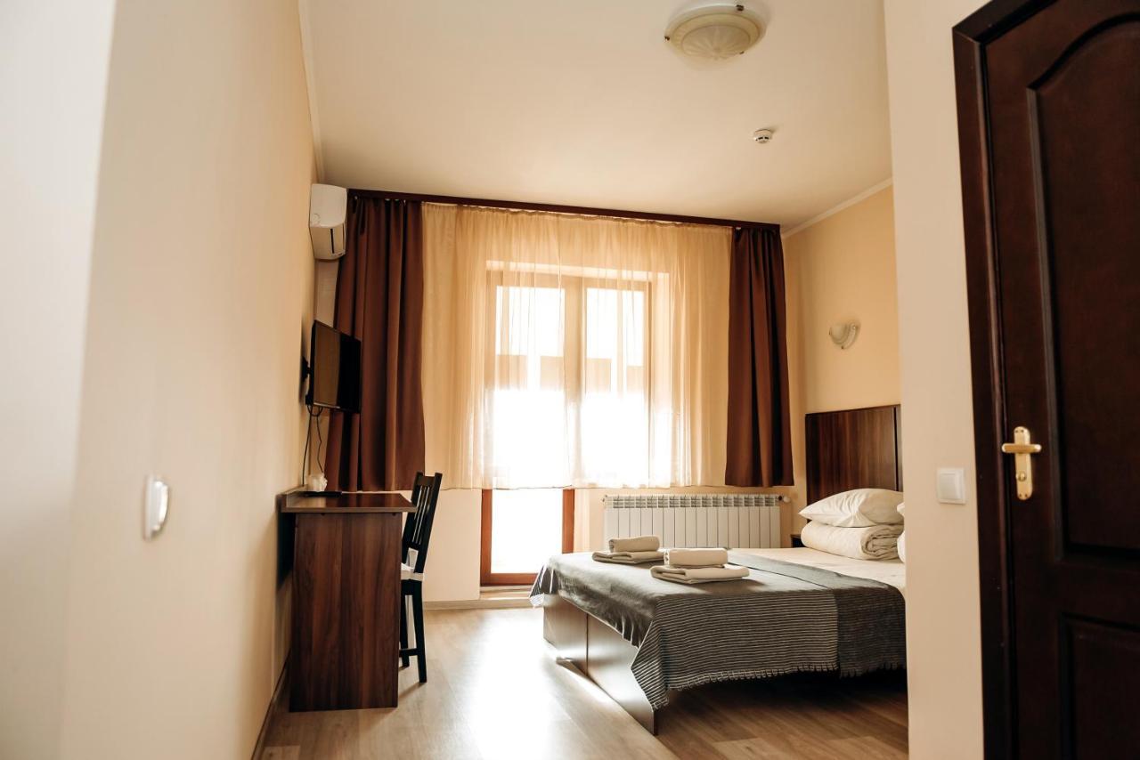 Kmeller Guest house